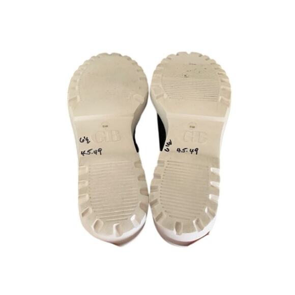 GB-Chunky Fashion Bootie-Slip On Ankle Boots-Black-Suede-Womens-Size 6.5 - Picture 8 of 8